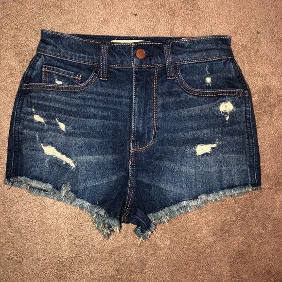 Ripped jean shorts - Picture 1 of 3